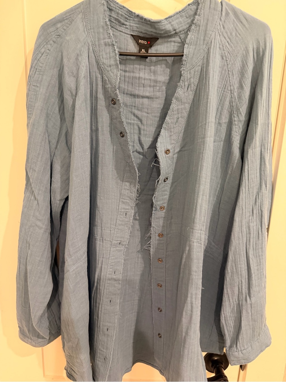 intro. Blue Gauze Cotton Button Shirt Pockets Laidback Travel Raw Hem Made India